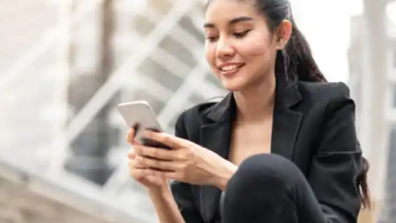 How Can Find Out If My Gadget Is Compatible with eSIMs?