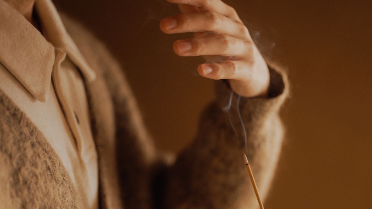 What Are The Benefits Of Using Serenaure’s Best-Smelling Incense For Relaxation?